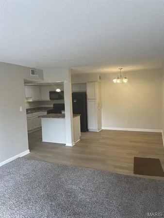 $1,395 | 1434 Willow Brook Cove Court, Unit 8, St. Louis, MO 63146