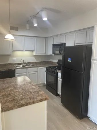 $1,395 | 1434 Willow Brook Cove Court, Unit 8, St. Louis, MO 63146