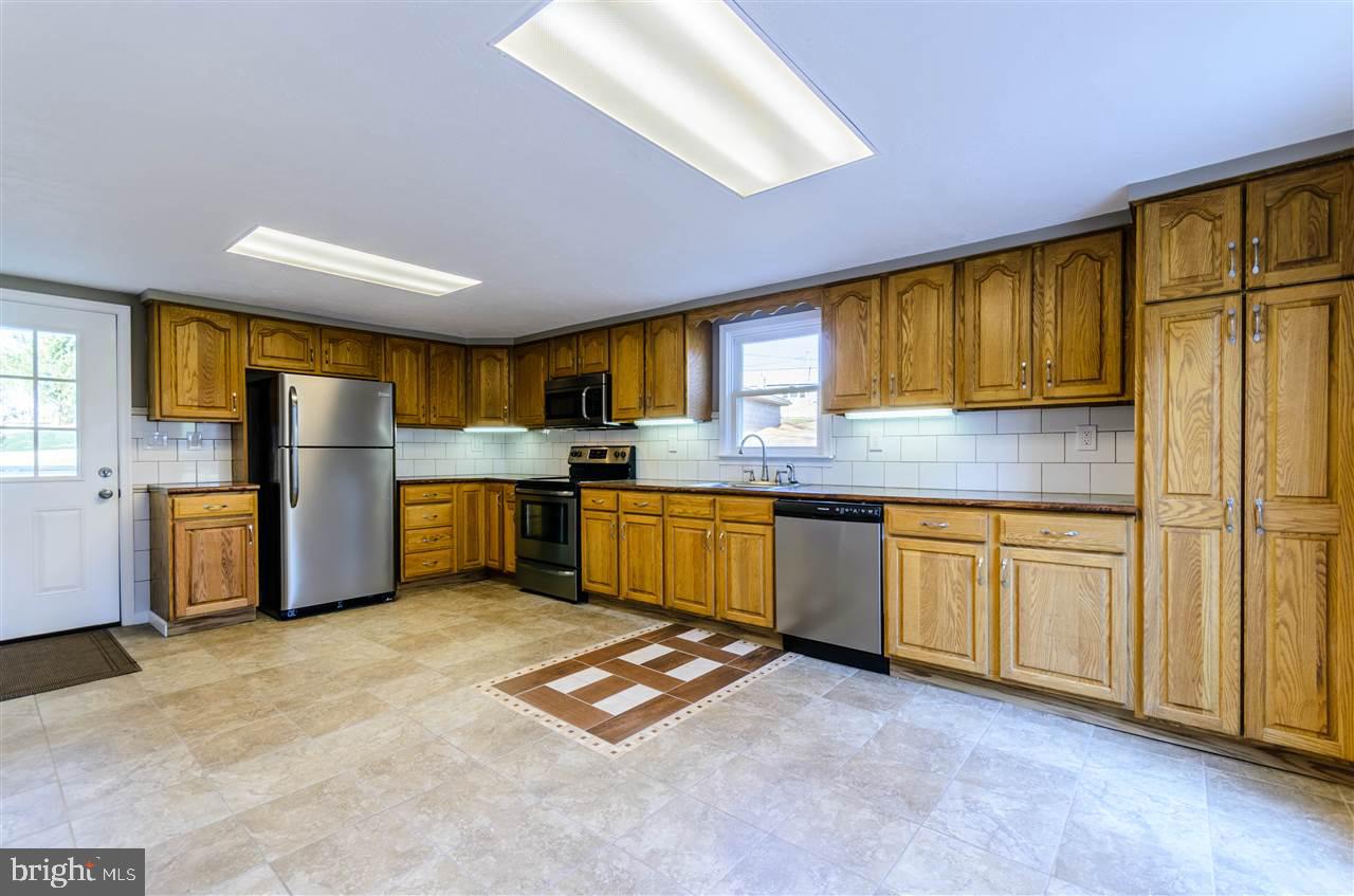 1079 Snyder Corner Road Red Lion, PA 17356 - Photo 5 of 24