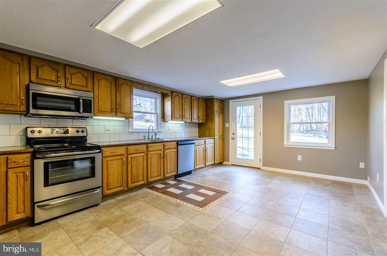 1079 Snyder Corner Road Red Lion, PA 17356 - Photo 6 of 24