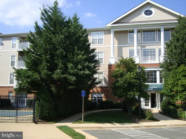 $3,000 | 7000 Falls Reach Drive, Unit 309, Falls Church, VA 22043