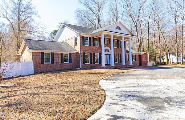 $595,000 | 1560 Lee Boulevard Northwest, Orangeburg, SC 29118