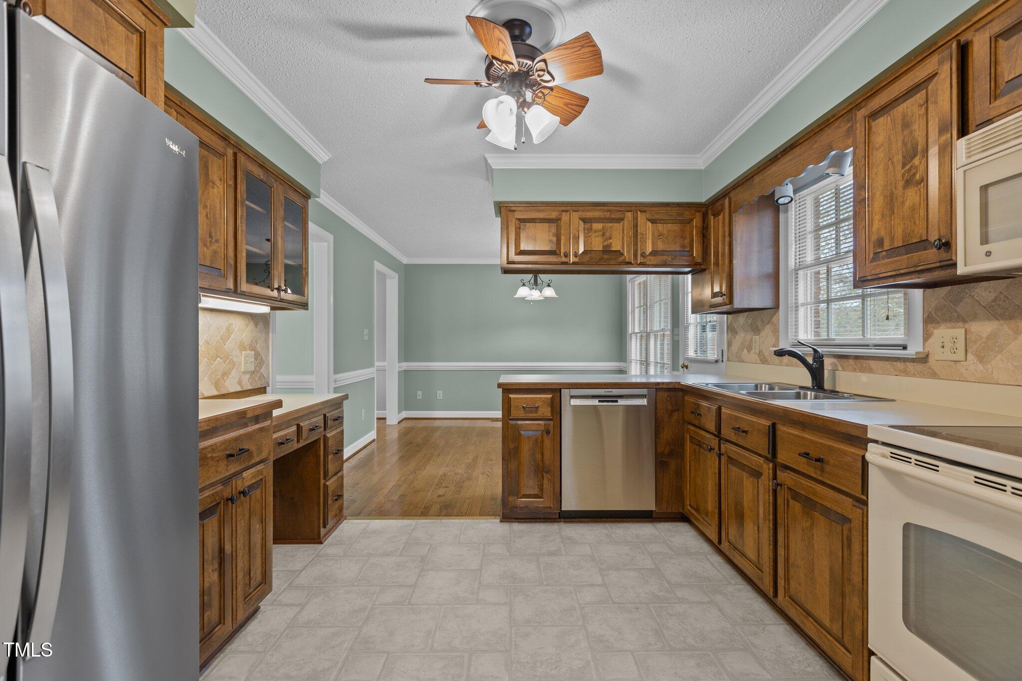 5940 Hampton Ridge Road Raleigh, NC 27603 - Photo 11 of 42 30-web-or-mls-IMGL6390