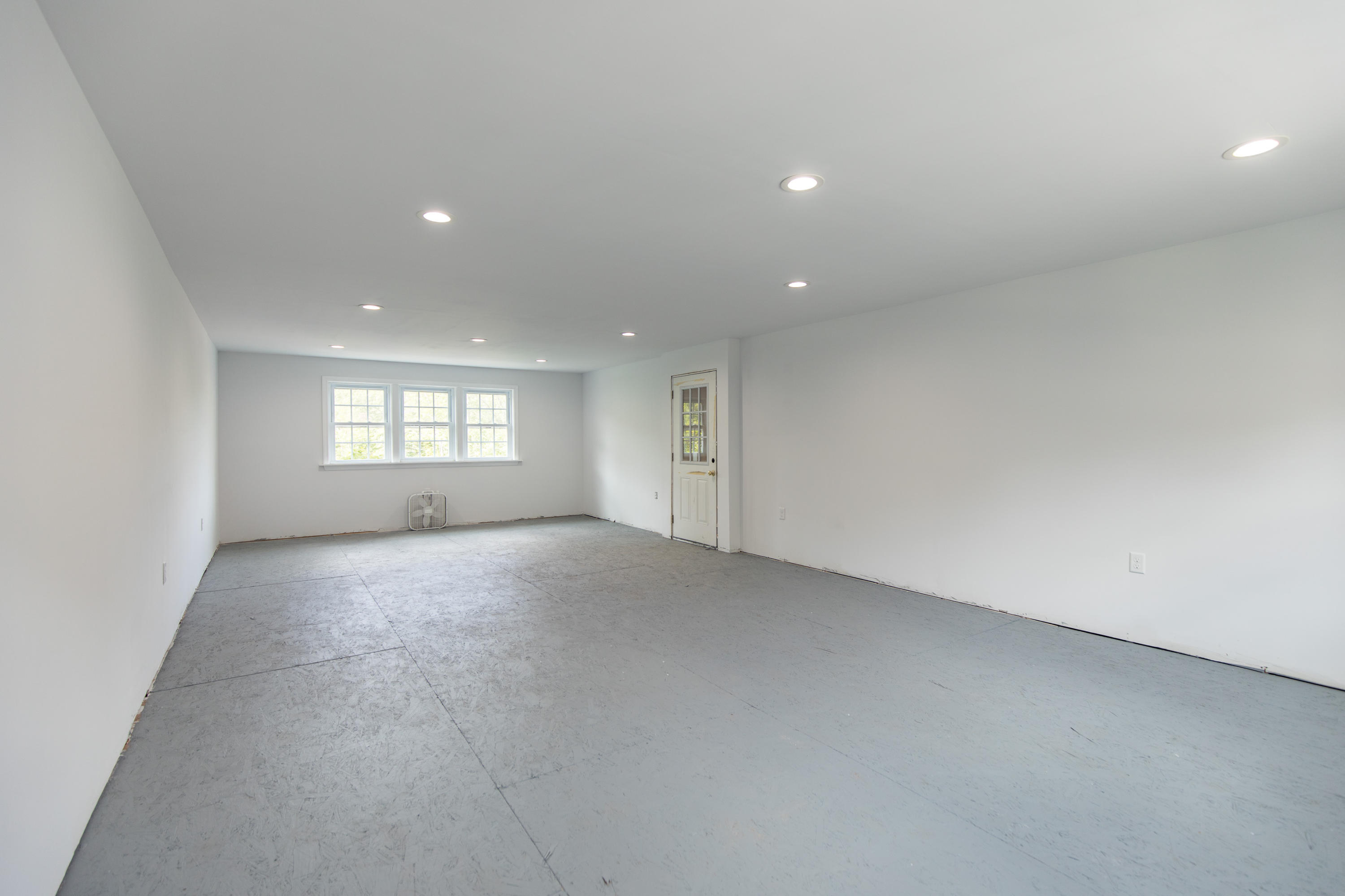 85 Pleasant Street Springvale, ME 04083 - Photo 48 of 72 85 Pleasant Street Springvale-38