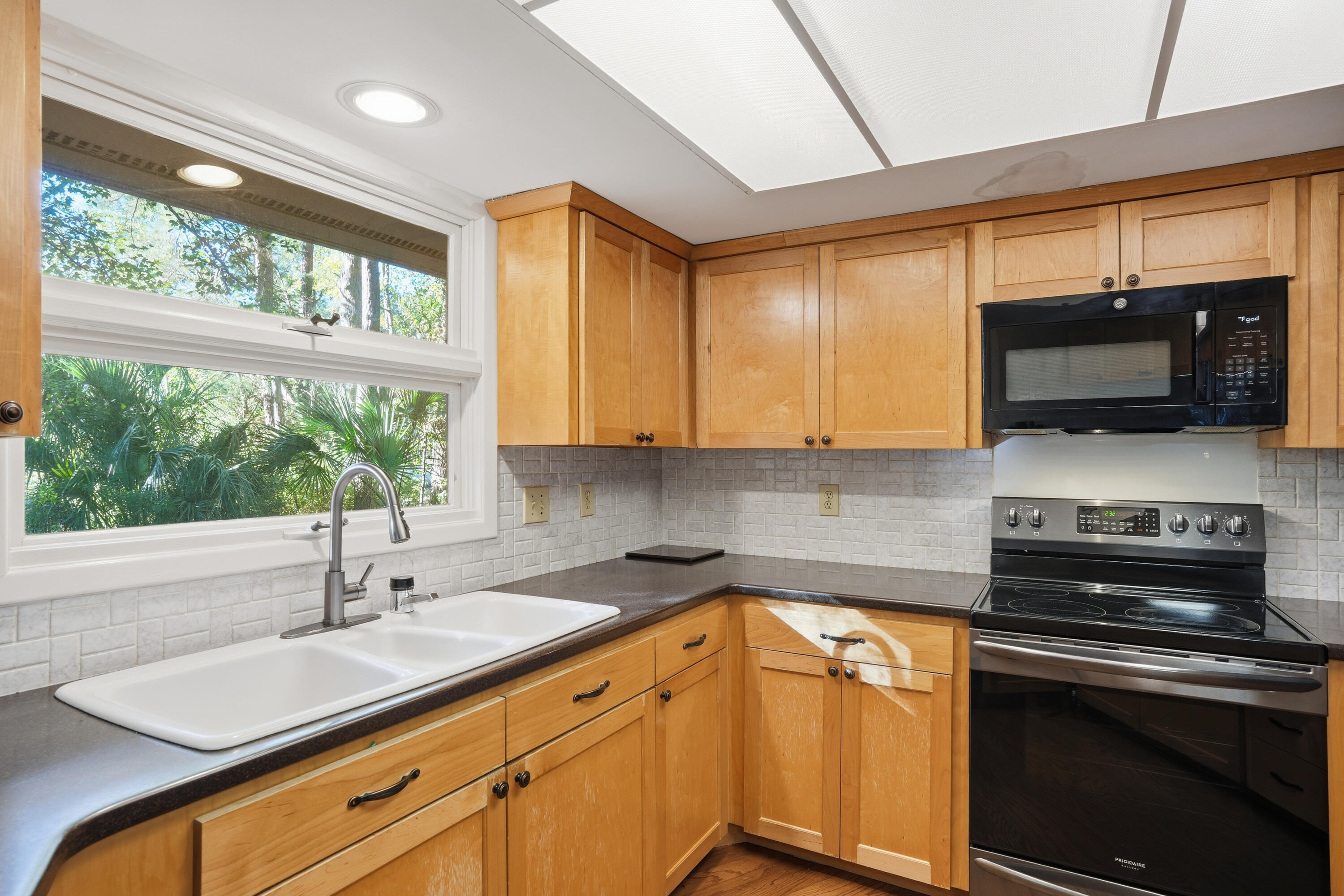 815 Farm Quarter Road Mount Pleasant, SC 29464 - Photo 20 of 36 20-016_DSC06975