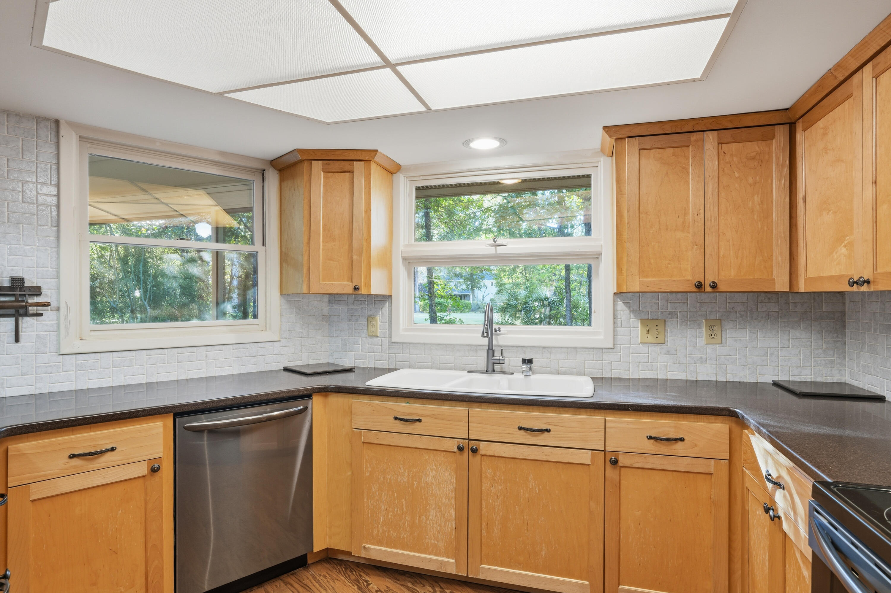 815 Farm Quarter Road Mount Pleasant, SC 29464 - Photo 22 of 36 22-015_DSC06972