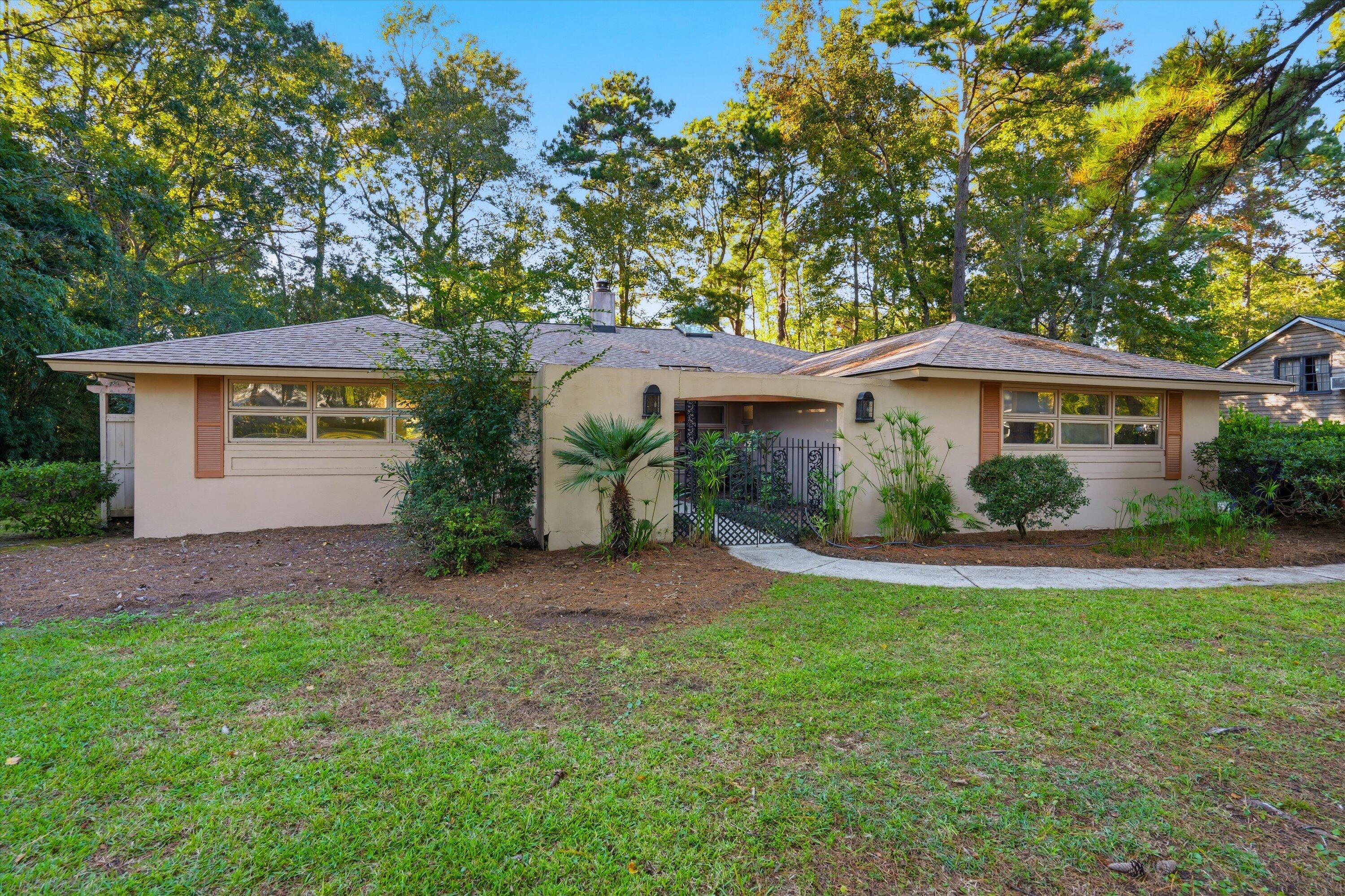 815 Farm Quarter Road Mount Pleasant, SC 29464 - Photo 6 of 36 06-004_DSC07008_1