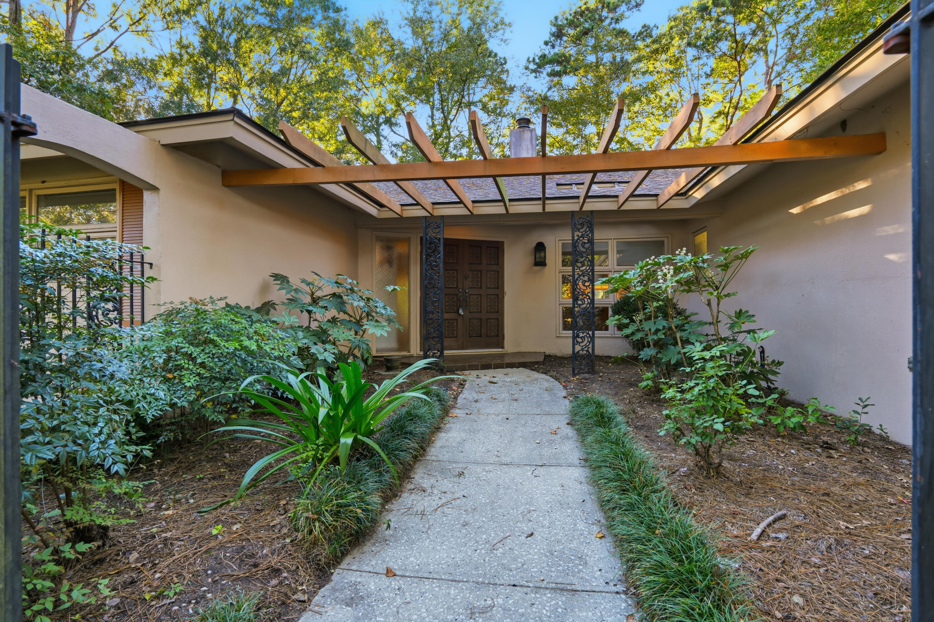 815 Farm Quarter Road Mount Pleasant, SC 29464 - Photo 8 of 36 08-002_DSC07002_1