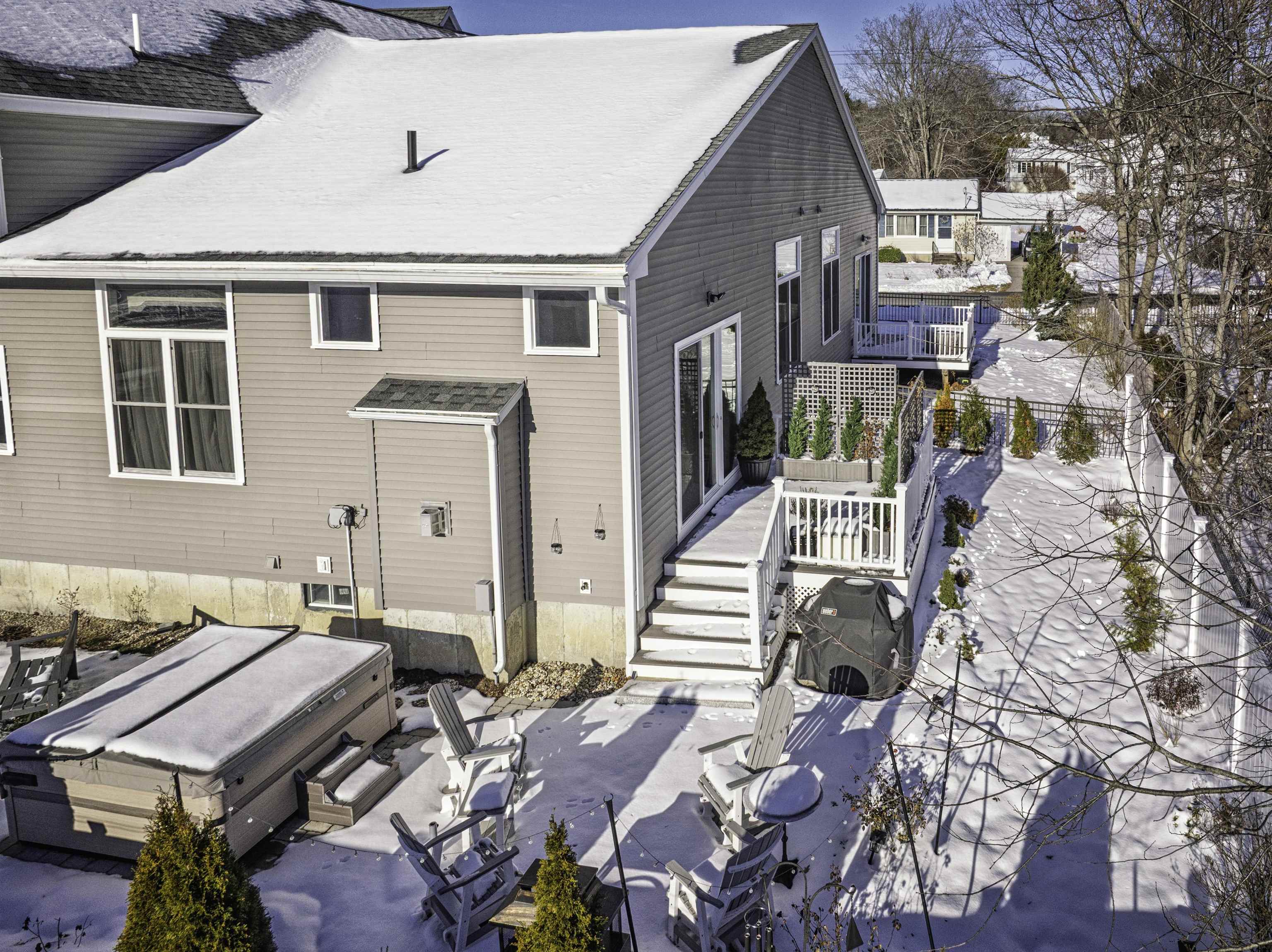 57 Maple Street, Unit 2 Dover, NH 03820 - Photo 35 of 37