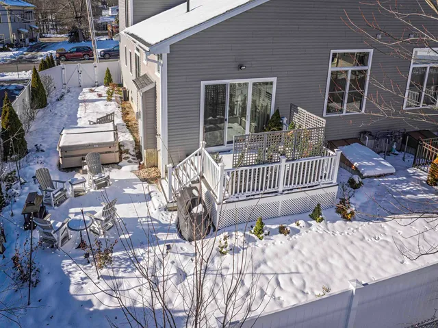 $629,900 | 57 Maple Street, Unit 2, Dover, NH 03820