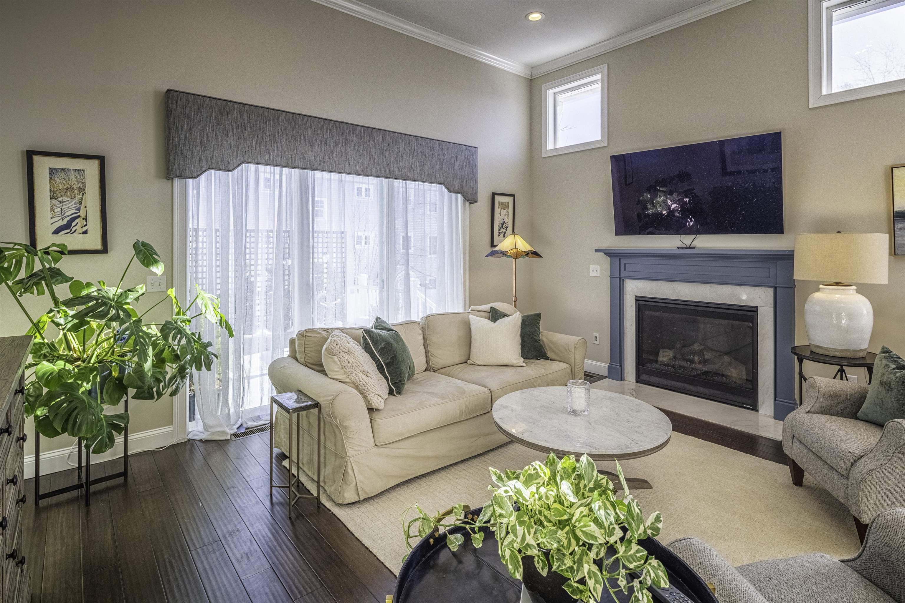 57 Maple Street, Unit 2 Dover, NH 03820 - Photo 4 of 37