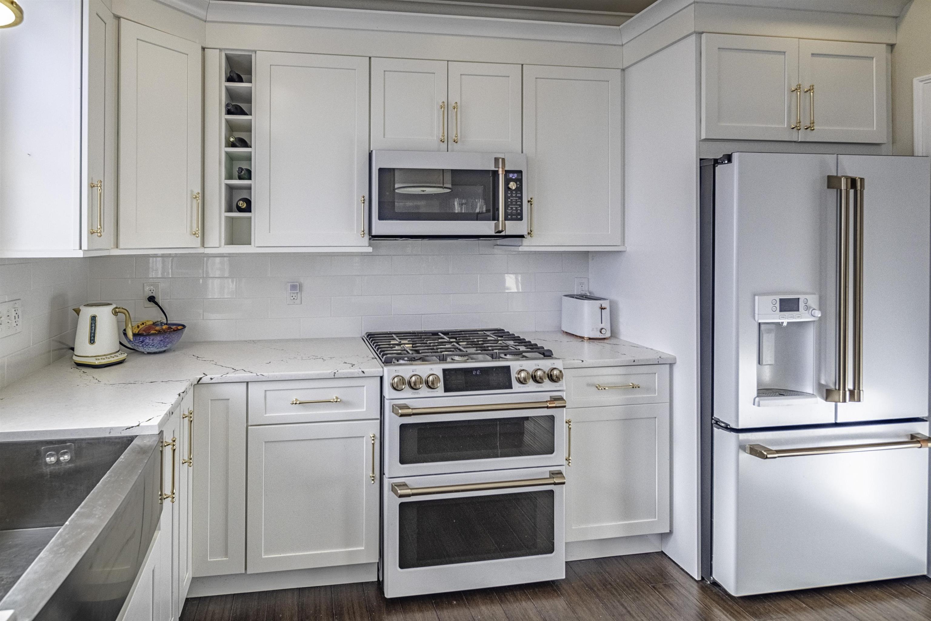 57 Maple Street, Unit 2 Dover, NH 03820 - Photo 10 of 37