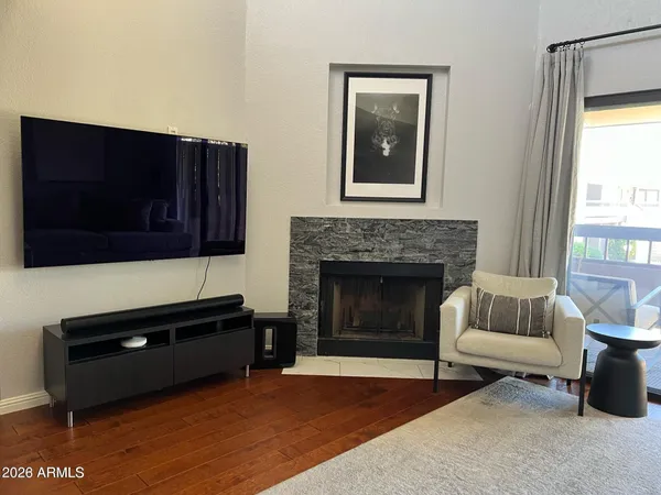 $2,300 | 5998 North 78th Street, Unit 219, Scottsdale, AZ 85250