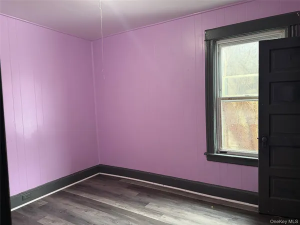 a view of empty room with window
