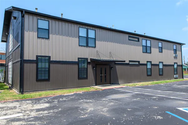 $840 | 4705 Lyons Avenue, Unit 7, Houston, TX 77020