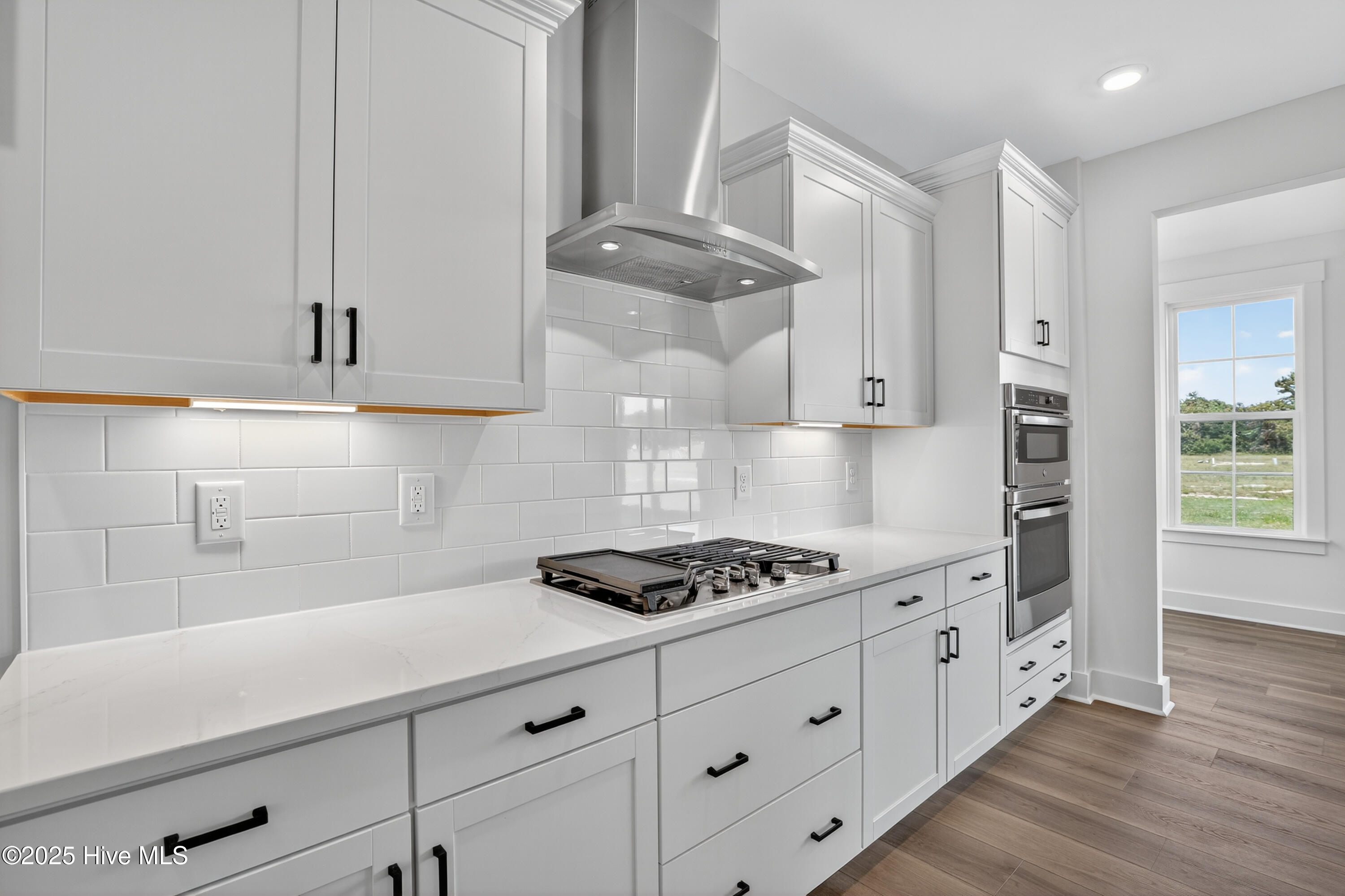 158 Lookout Point Hampstead, NC 28443 - Photo 14 of 24 **Similar Home, Finishes Will Vary**