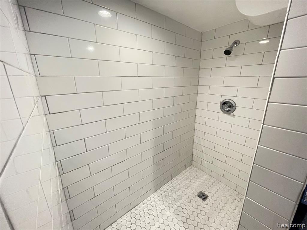 1610 Eaton Road Berkley, MI 48072 - Photo 44 of 61