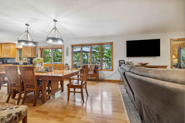 $785,000 | 13632 Piney Lane, Merrifield, MN 56465