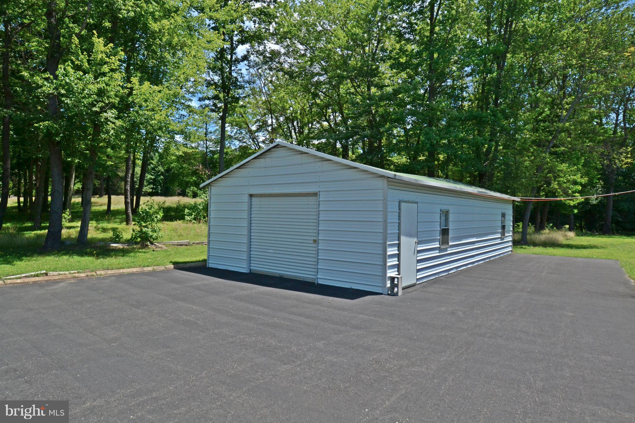 8320 Temple Hill Road Clinton, MD 20735 - Photo 11 of 24 Exterior (General)