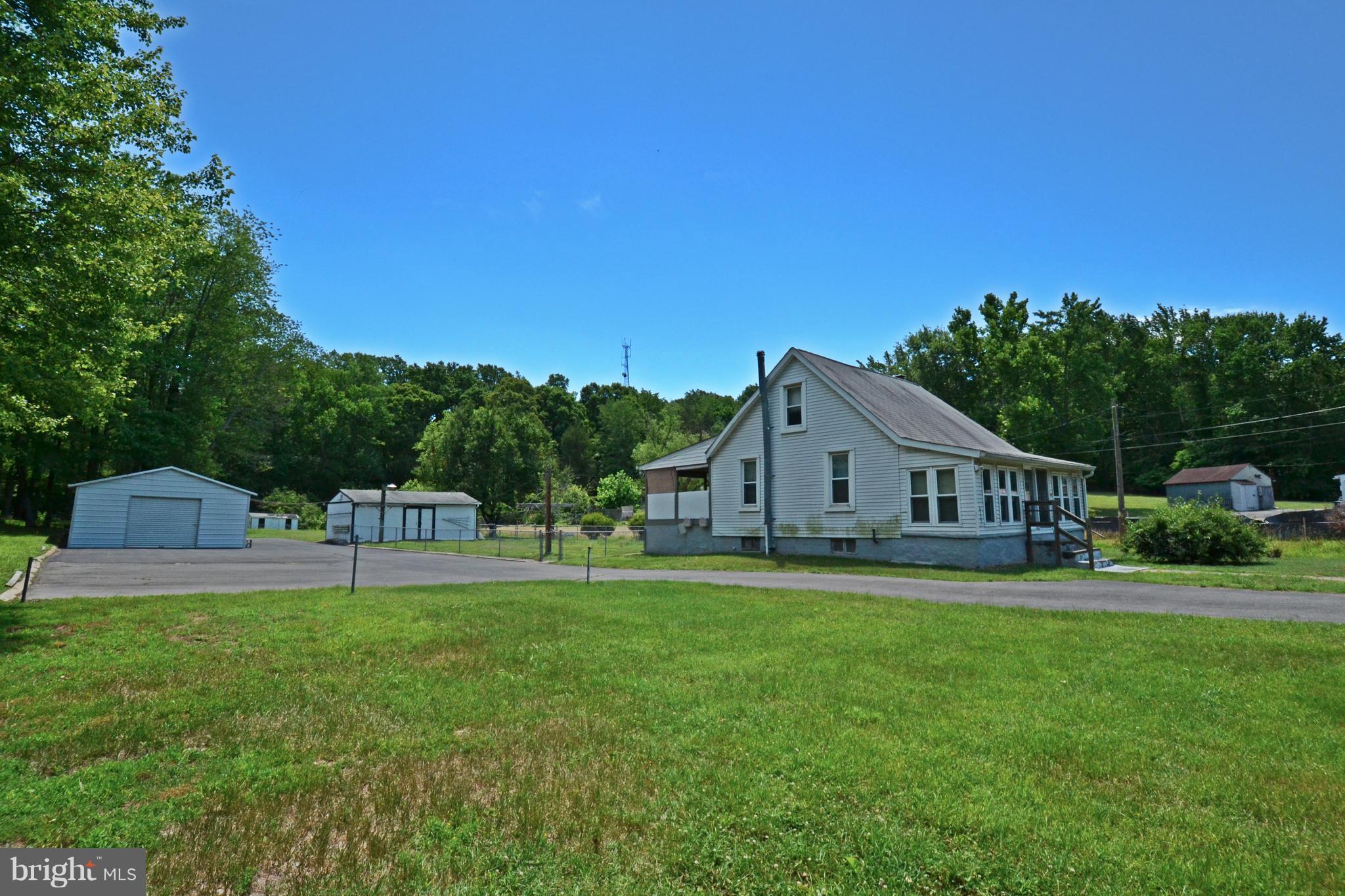 8320 Temple Hill Road Clinton, MD 20735 - Photo 3 of 24 Exterior (General)