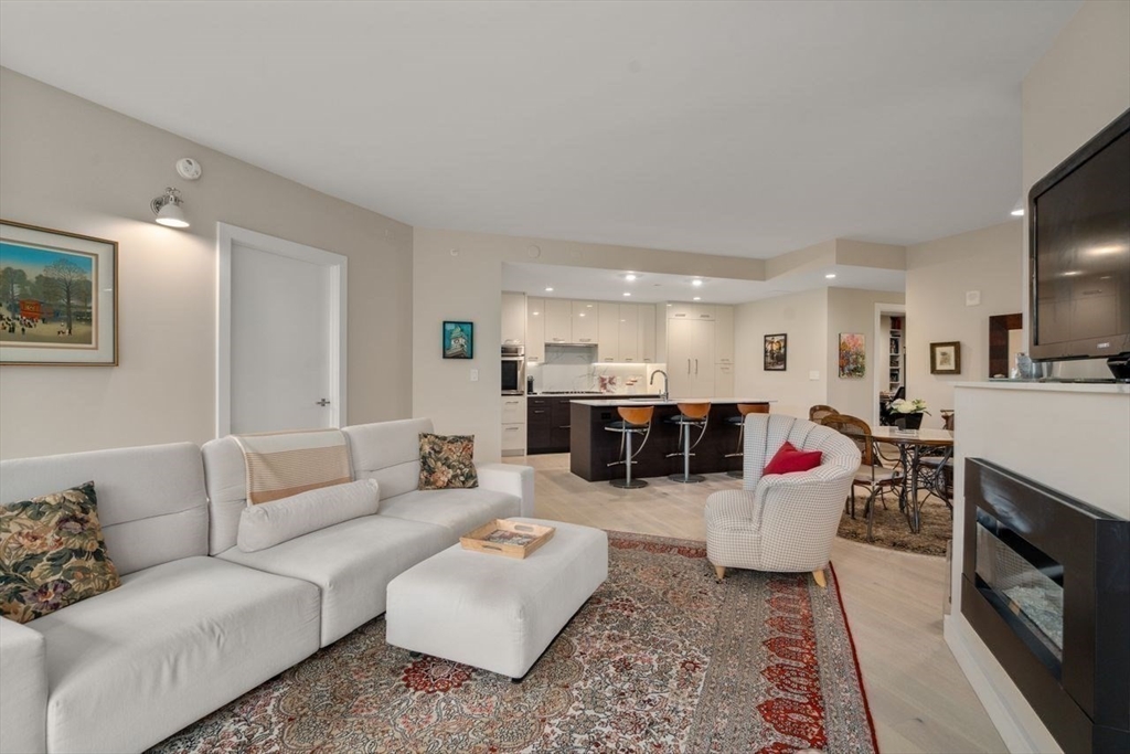 110 Broad Street, Unit 303 Boston, MA 02110 - Photo 9 of 35
