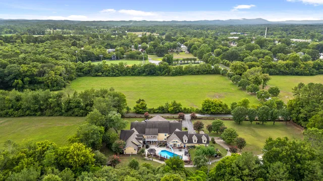 $995,000 | 5 South Orchard Drive, Chickamauga, GA 30707