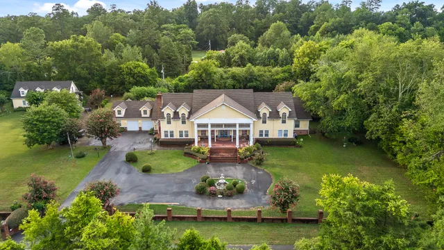 $995,000 | 5 South Orchard Drive, Chickamauga, GA 30707