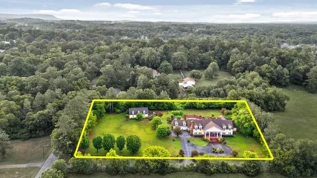 $995,000 | 5 South Orchard Drive, Chickamauga, GA 30707