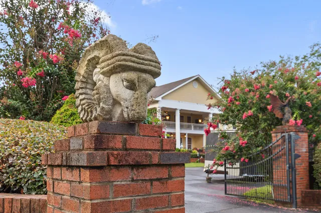 $995,000 | 5 South Orchard Drive, Chickamauga, GA 30707