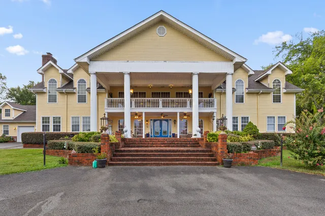 $995,000 | 5 South Orchard Drive, Chickamauga, GA 30707