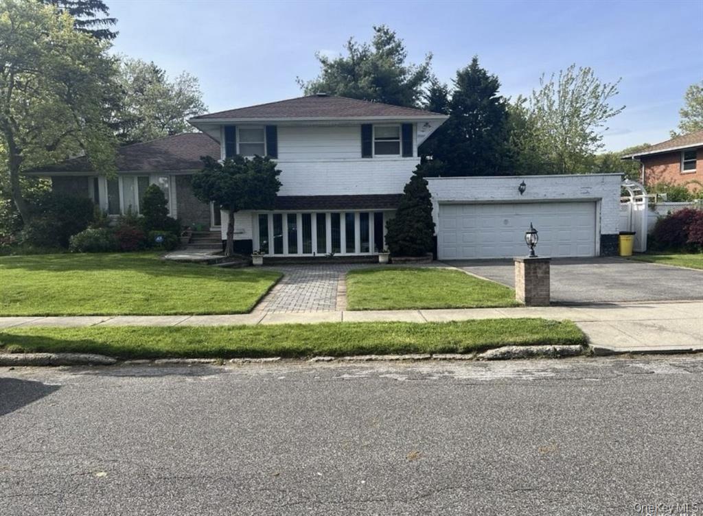 30 Michael Road Syosset, NY 11791 - Photo 14 of 14 Gallery Image 14
