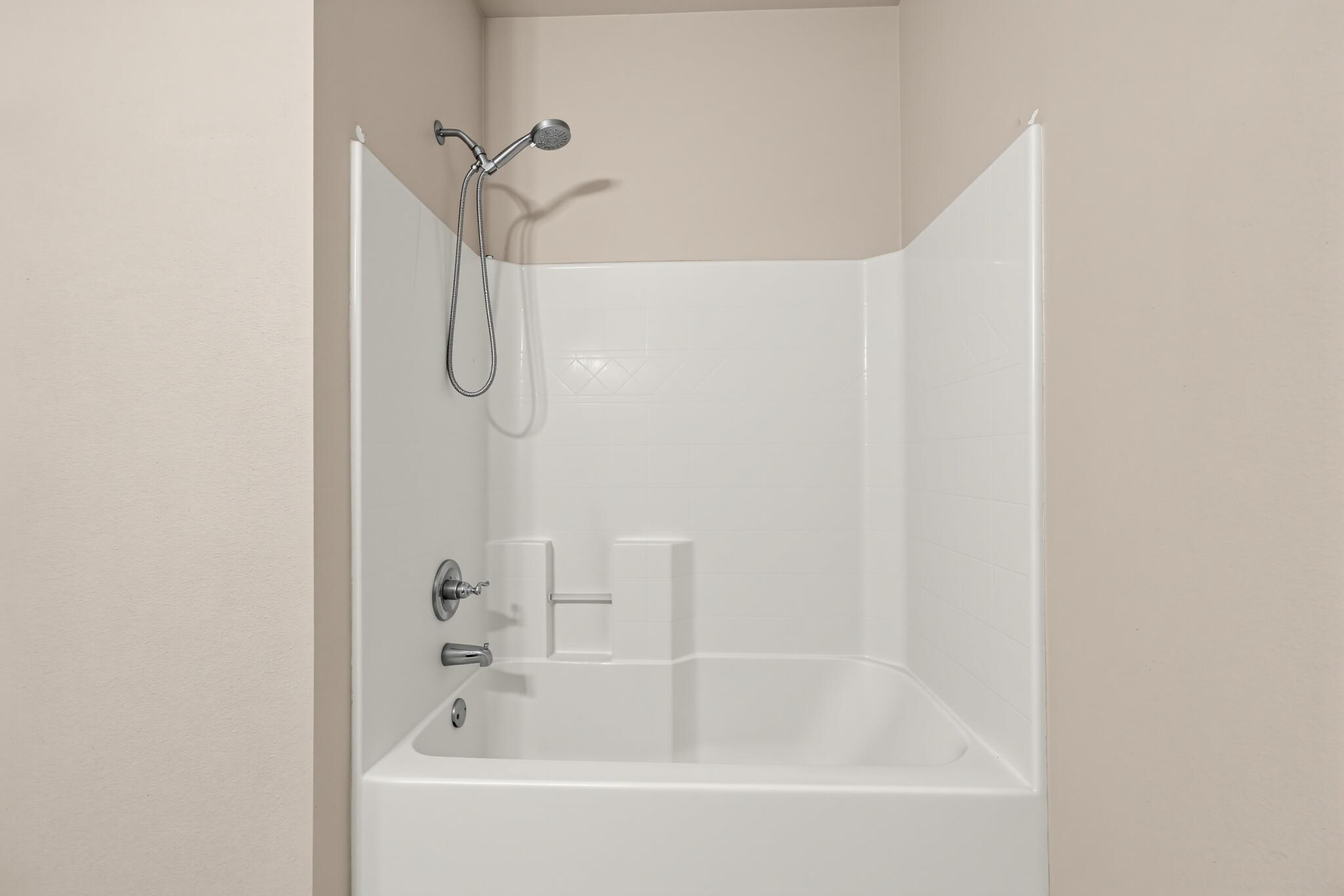 639 Red Fern Road Crestview, FL 32536 - Photo 33 of 52 Bathroom