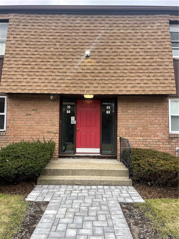 69 New Holland, Nanuet, NY 10954 Compass