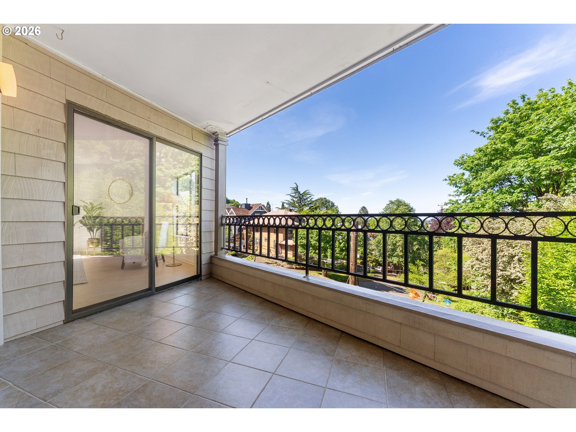 1320 Southwest Hall Street, Unit 202 Portland, OR 97201 - Photo 22 of 29 Laundry