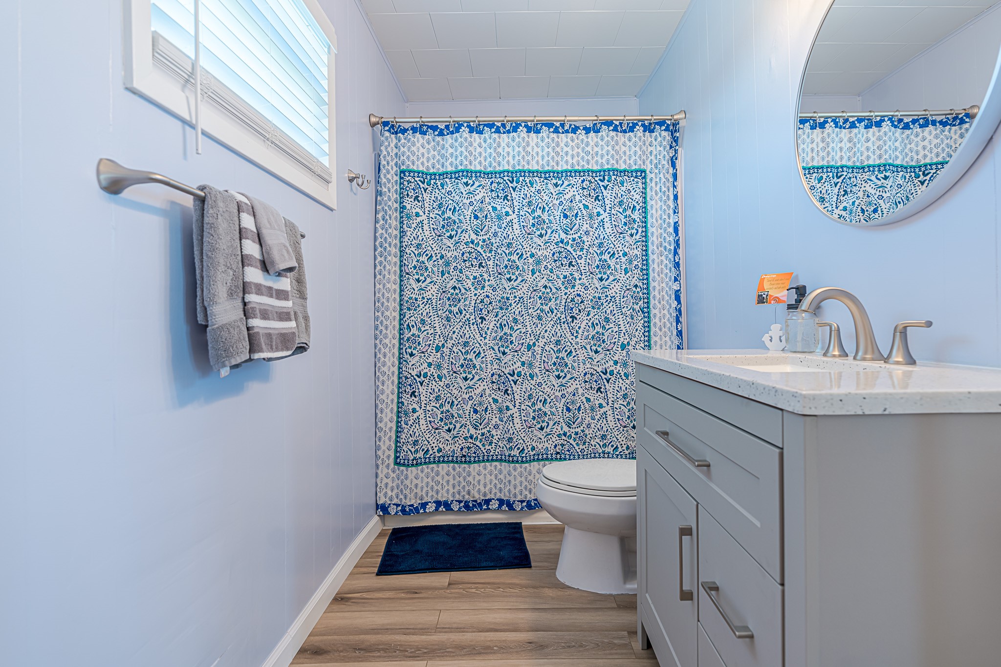 402 Seashell Drive Surfside Beach, TX 77541 - Photo 22 of 35 a bathroom with a sink toilet and shower