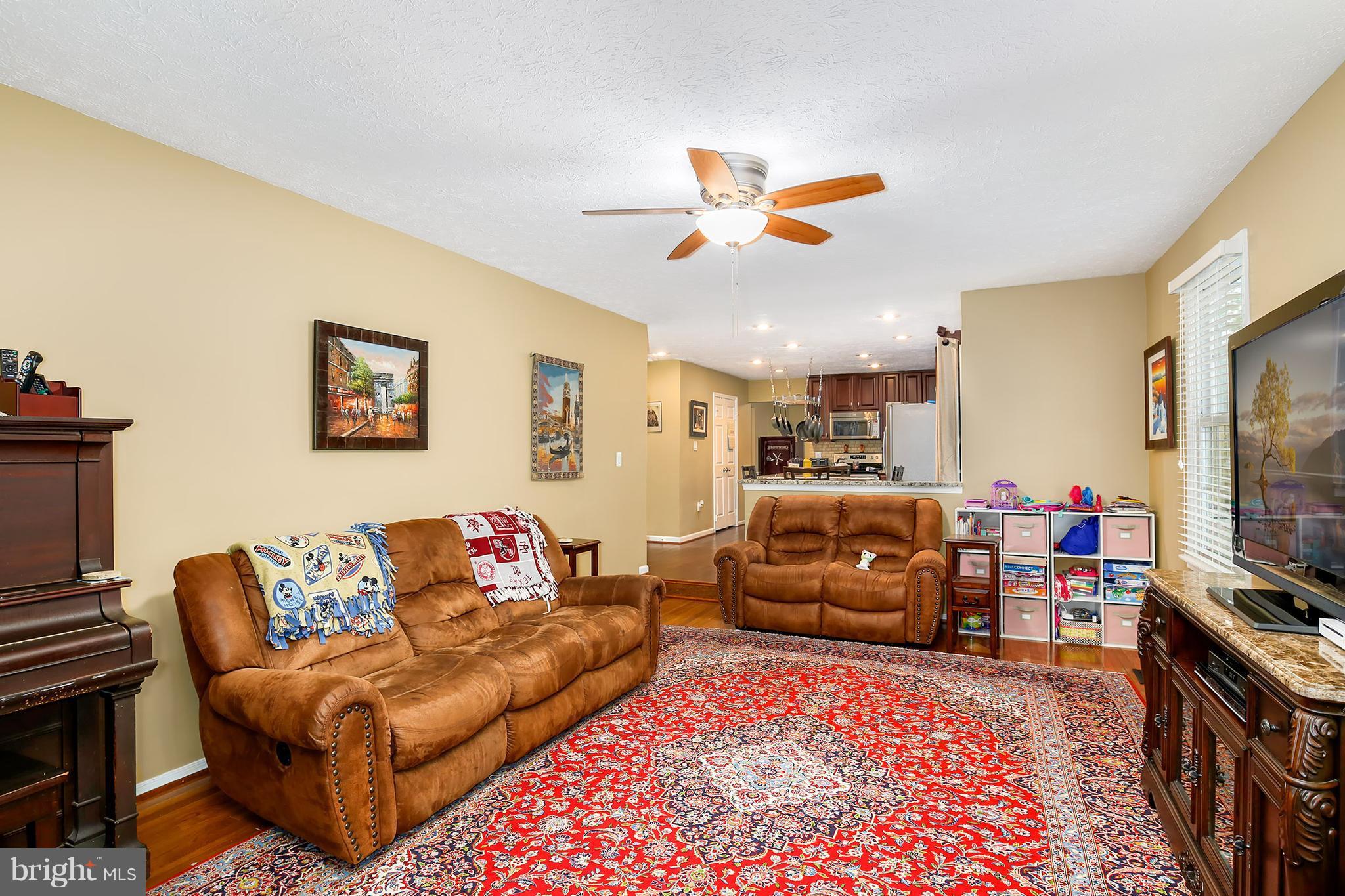 11408 Tanbark Drive Reston, VA 20191 - Photo 16 of 30 Family Room