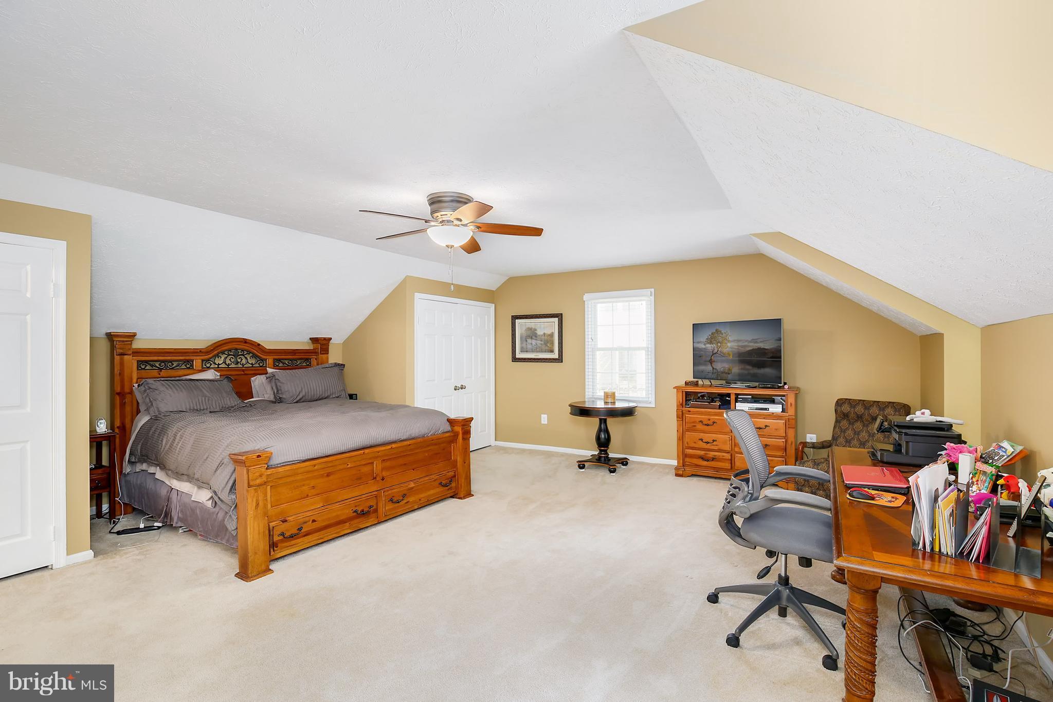 11408 Tanbark Drive Reston, VA 20191 - Photo 20 of 30 Bedroom (Master)
