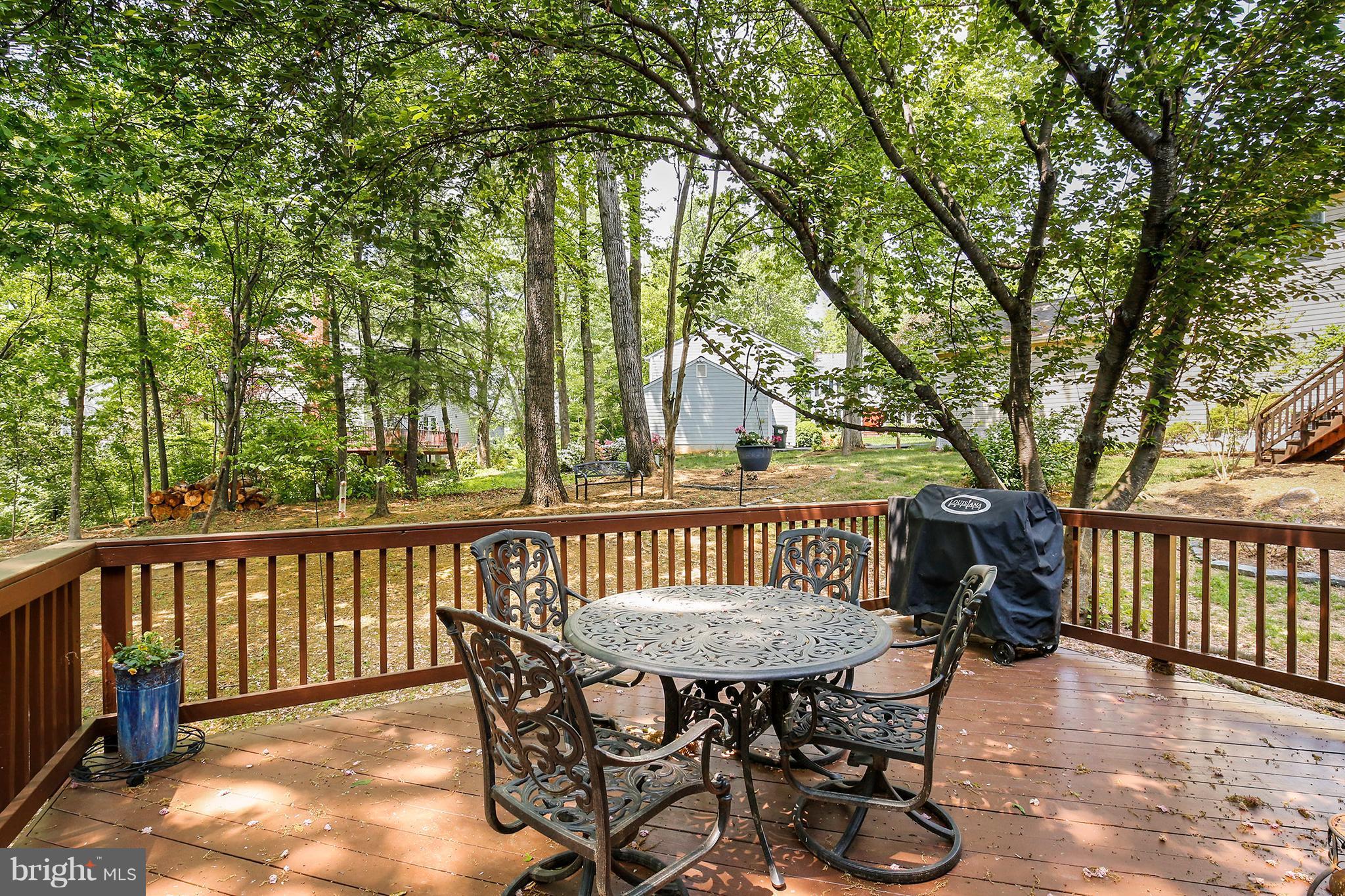 11408 Tanbark Drive Reston, VA 20191 - Photo 29 of 30 Exterior (Rear)