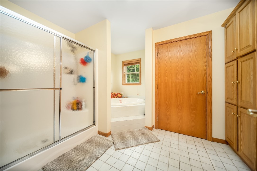 1441 Stafford Road Fall River, MA 02721 - Photo 18 of 27