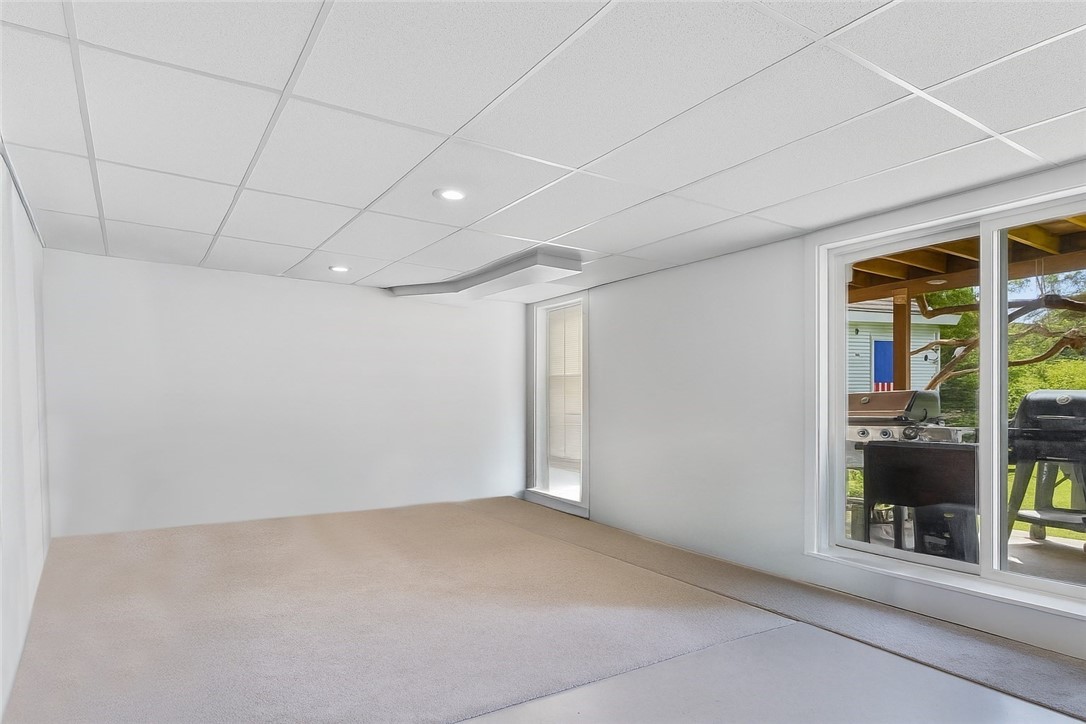 1441 Stafford Road Fall River, MA 02721 - Photo 22 of 27