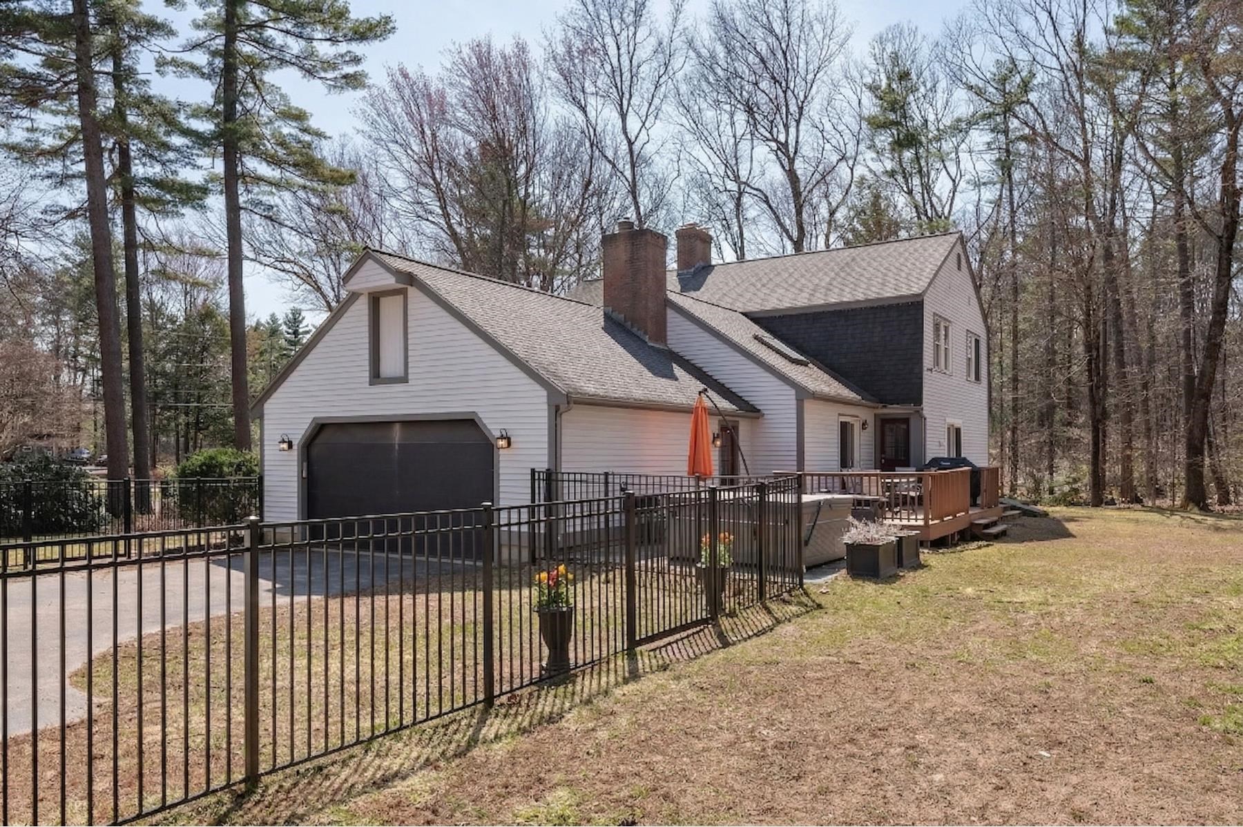 22 Colonial Way Exeter, NH 03833 - Photo 3 of 51