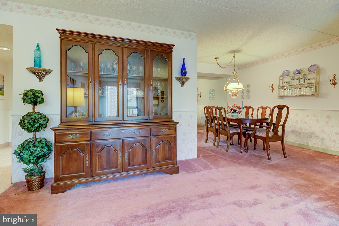 800 Avondale Road, Unit 5G Wallingford, PA 19086 - Photo 12 of 25 Dining room