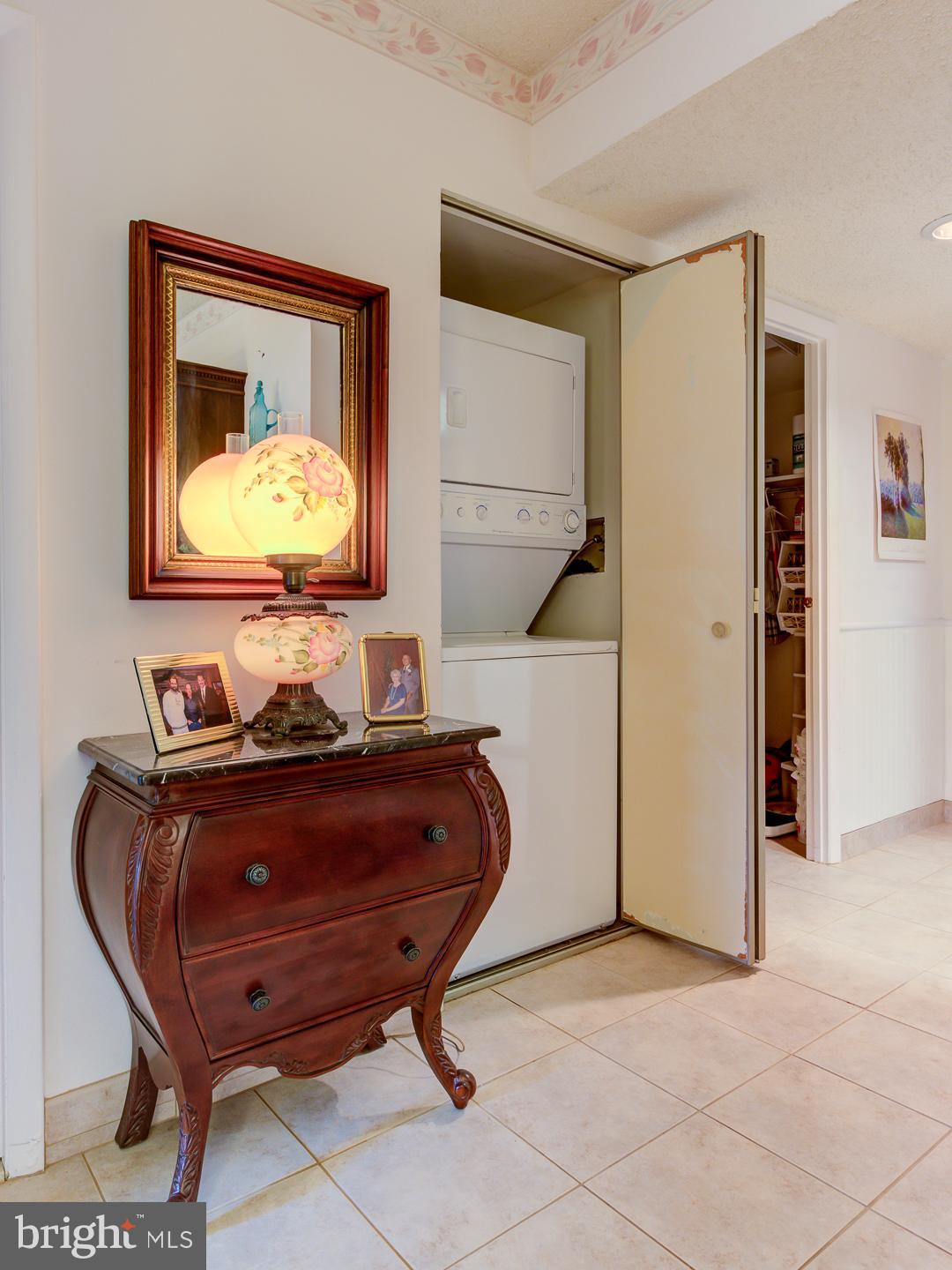 800 Avondale Road, Unit 5G Wallingford, PA 19086 - Photo 16 of 25 Hall