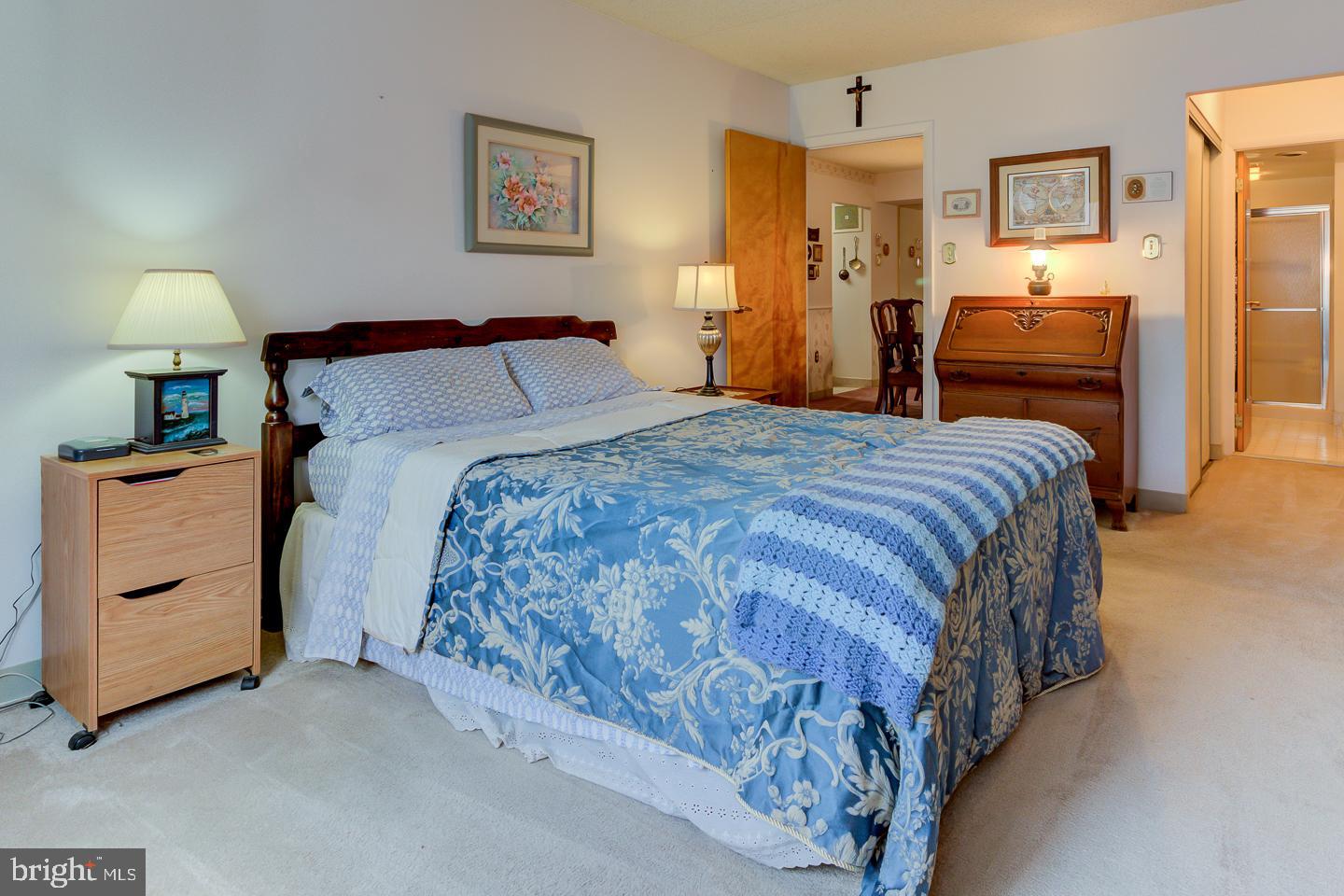 800 Avondale Road, Unit 5G Wallingford, PA 19086 - Photo 23 of 25 Master bedroom