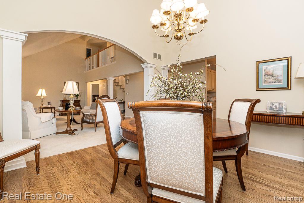 1039 Pointe Pl Boulevard Rochester, MI 48307 - Photo 17 of 50