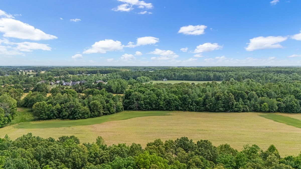 3249 Fredonia Road Manchester, TN 37355 - Photo 13 of 15 a view of an outdoor space and a yard