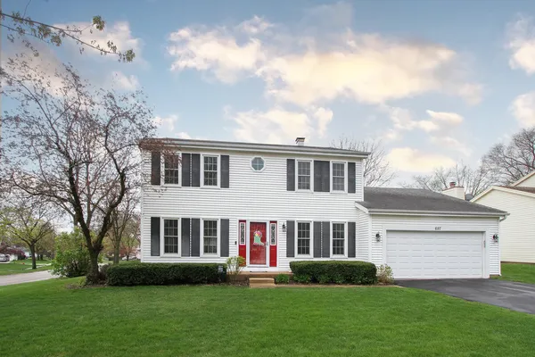 $500,000 | 697 Gardenia Lane, Bartlett, IL 60103