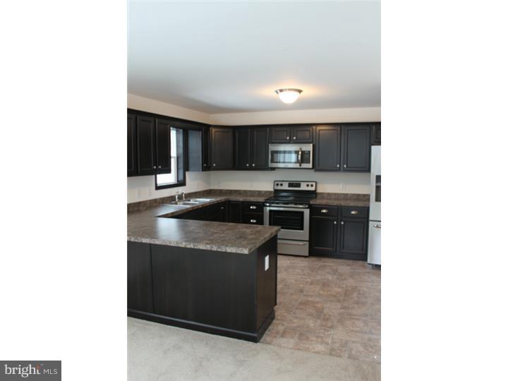 2069 Ridge Road Telford, PA 18969 - Photo 5 of 14 Kitchen