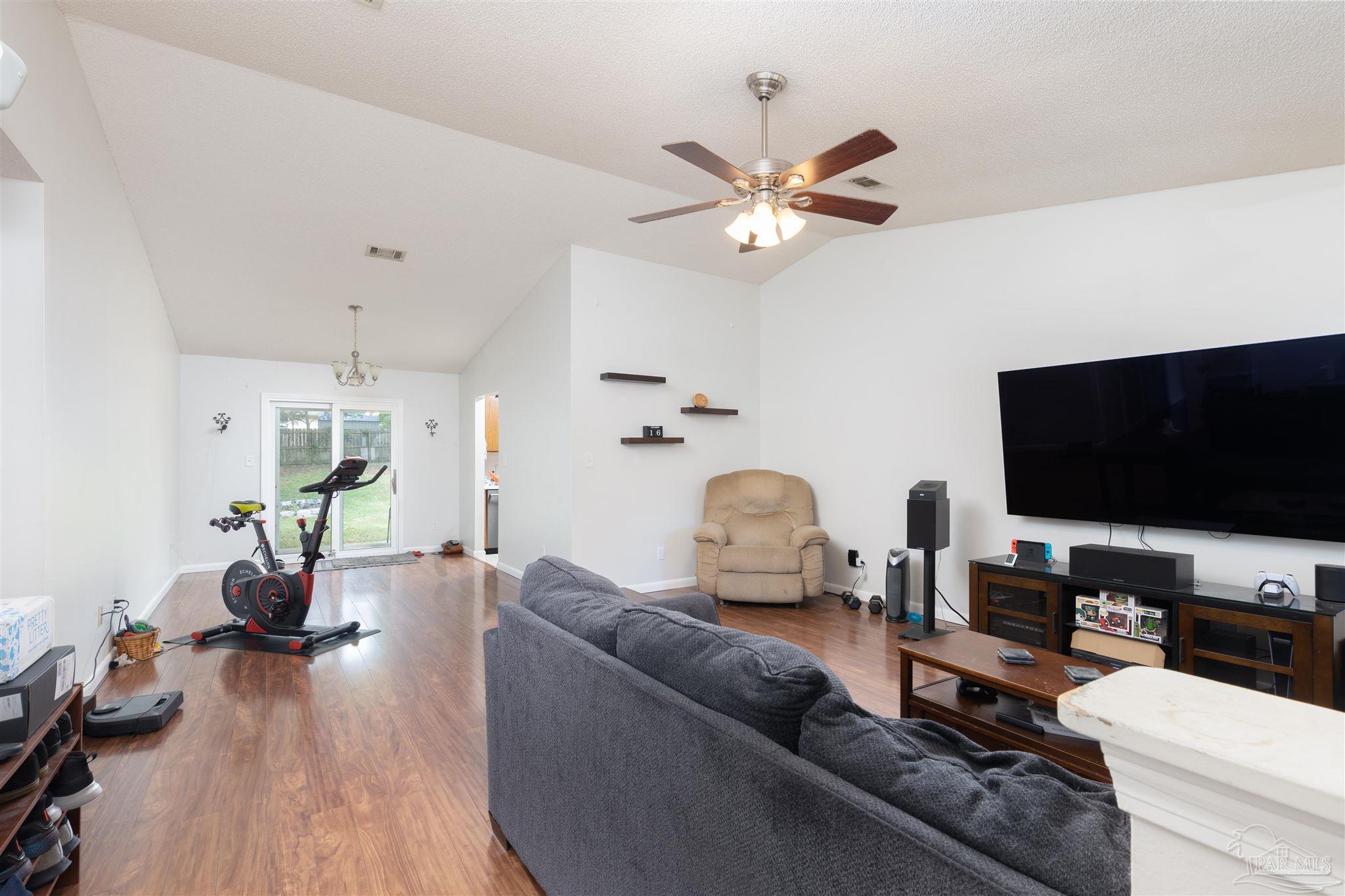 6709 Bellview Pines Road Pensacola, FL 32526 - Photo 4 of 16 Gallery Image 4