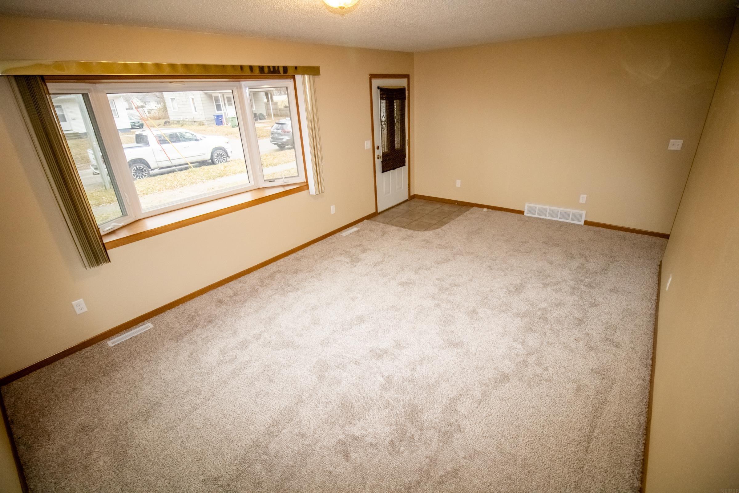 324 Bates Street Waterloo, IA 50703 - Photo 17 of 22 Gallery Image 17
